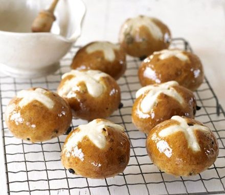 Spiced hot cross buns recipe