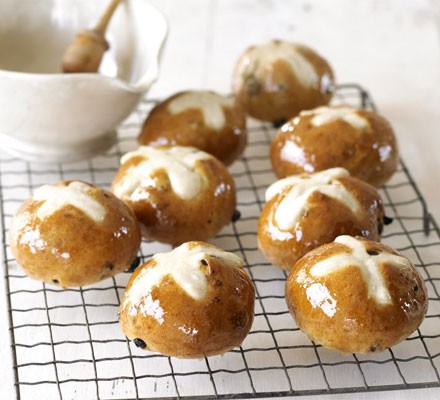 Spiced hot cross buns recipe 