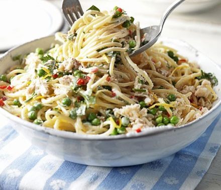 Creamy crab & pea pasta recipe