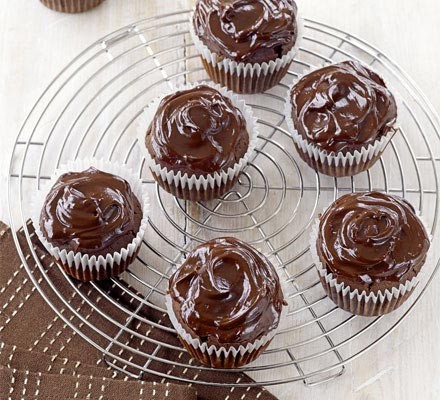 Easy chocolate cupcakes recipe 
