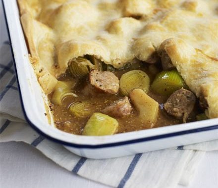 Sausage, apple & leek pie recipe
