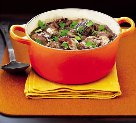 Braised beef with red onions & wild mushrooms recipe 