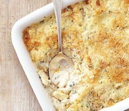 Creamy butter beans with crispy crumbs recipe