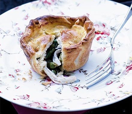 Mini chicken pies recipe