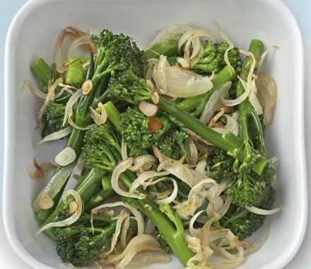 Broccoli with fried onion & garlic recipe