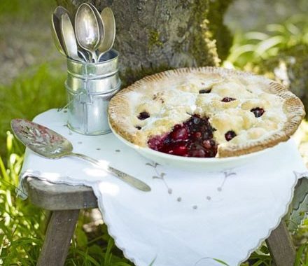 Summer berry pie recipe