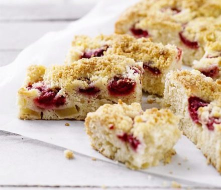 Raspberry & apple crumble squares recipe
