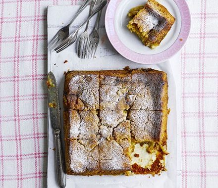 Vegan rhubarb & custard bake recipe