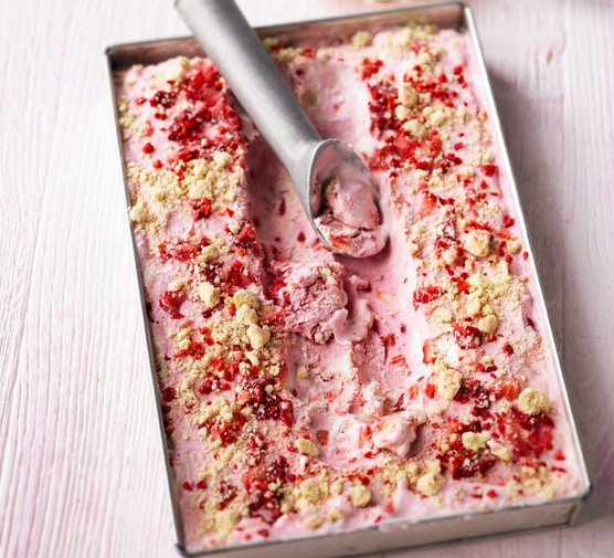 Strawberry shortbread frozen yogurt recipe 