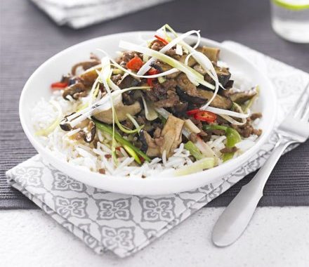 Spicy beef, shiitake & aubergine stir-fry recipe